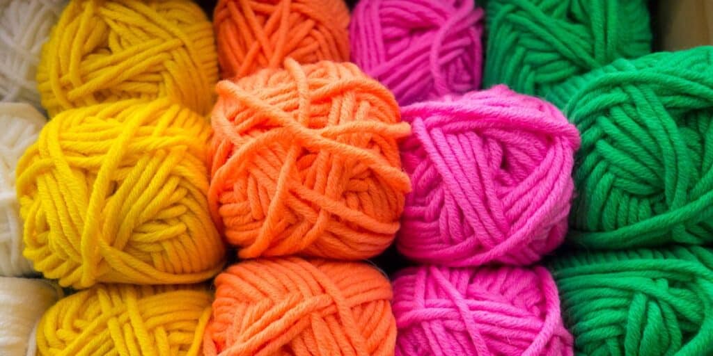 Color your world with yarn
