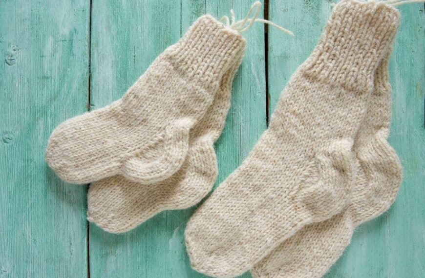 Socks Showdown: Toe Up vs. Top Down Knitting!